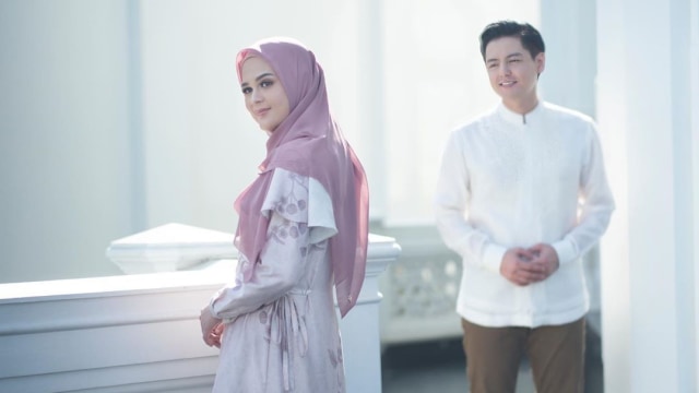 Cut Meyriska dan Roger Danuarta. Foto: Instagram @dierabachir_photography