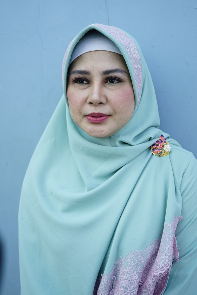 Istri siri Sandy Tumiwa, Vivi Paris saat ditemui di Jakarta, Selasa, (6/8). Foto: Ronny