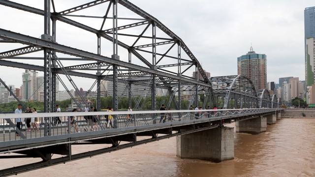 Ilustrasi jembatan. Foto: AFP/JADRANKO MARJANOVIC