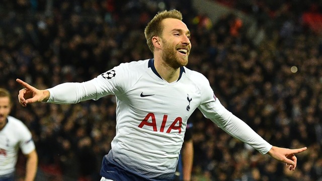 Christian Eriksen merayakan gol ke gawang Inter pada laga fase grup Liga Champions 2018/19. Foto: AFP/Glyn Kirk