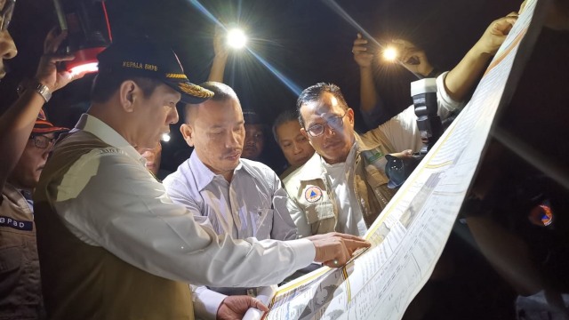 Kepala BNPB, Doni Monardo mengunjungi gua Ek Leuntie. Dok. BPBA  