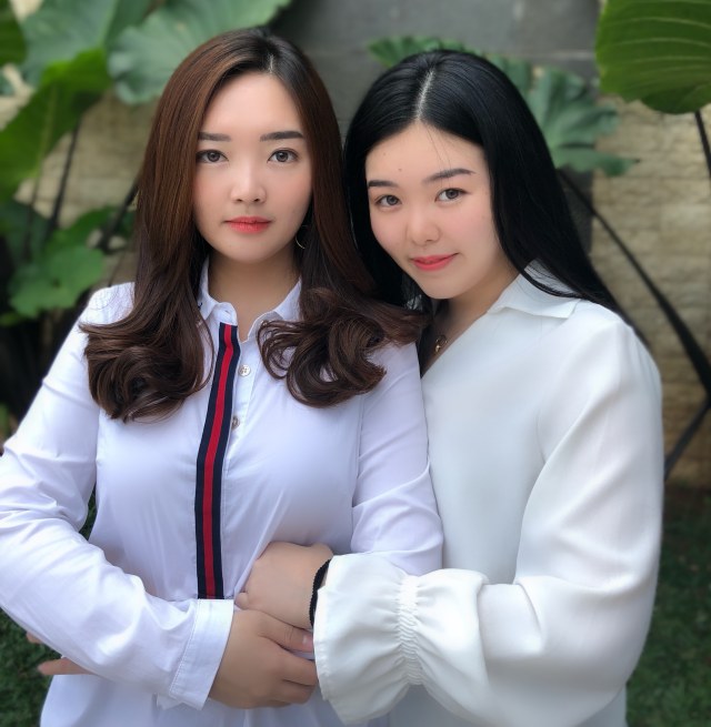 Sofia dan Vivian Veronica, dua bersaudara creativerpreneur asal Samarinda | Photo from dok. pribadi Vivian 