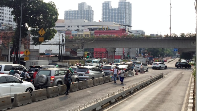 Perempatan Fly Offer Pramuka. Foto: Andesta Herli Wijaya/kumparan