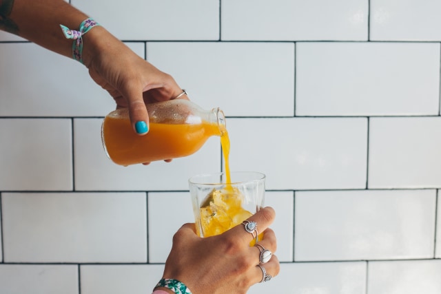 Jamu juga memiliki manfaat besar untuk kecantikan kulit. Foto: Shutterstock