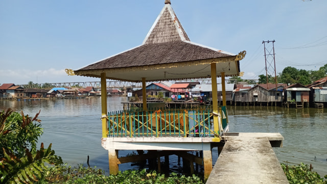 Makam Habib Hasyim Al Kaff di atas aliran Sungai Awang, Kelurahan Sungai Andai, Kota Banjarmasin pada Sabtu 10 Agustus 2019.. Foto: Zahidi/banjarhits.id