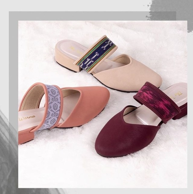 Sepatu dan tas The Warna Indonesia. Foto: Instagram @thewarna
