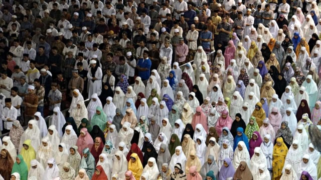 Suasana Salat Id di Masjid Istiqlal, Jakarta. Foto: Iqbal Firdaus/kumparan