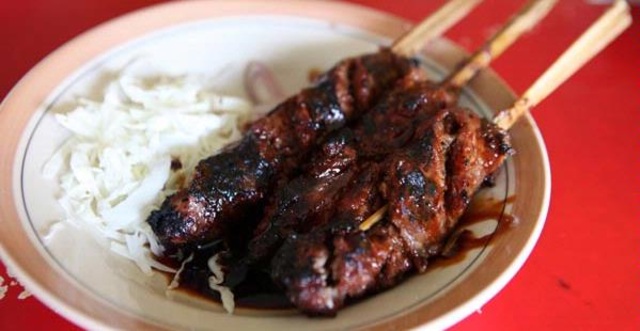 Sate buntel Foto: flickr/ Sekar Tiara