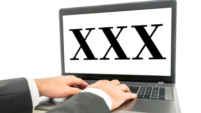 Ilustrasi nonton video porno. Foto: Getty Images