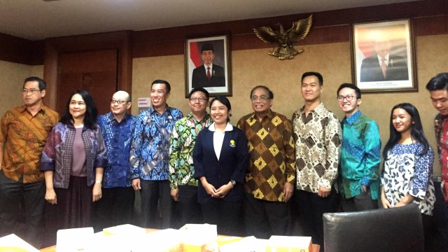 Pertemuan perwakilan delegasi Indonesia Culture Caravan (ICC) 2019 degan Penasehat Kehormatan Menteri Pariwisata, Indroyono Soesilo di Kantor Kementerian Pariwisata. Foto: Selfy Sandra Momongan/kumparan