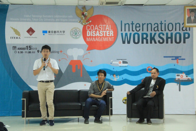Pemaparan materi workshop Penanganan Kebencanaan "Coastal Disaster Management", Kamis (15/8) | Foto: Humas ITERA