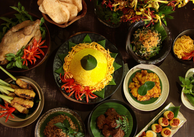 Ilustrasi Kuliner Indonesia Foto: Shutterstock/Ariyani Tedjo