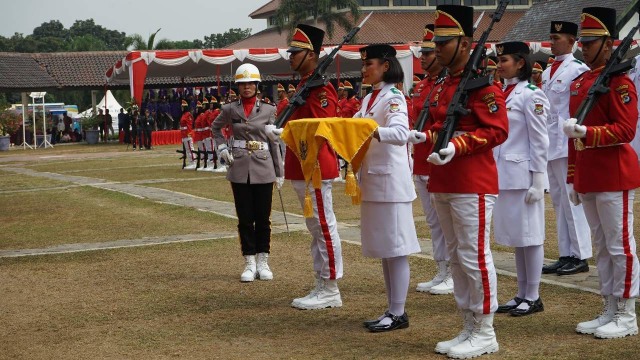 Paskibra upacara peringatan HUT ke-74 Republik Indonesia di Kabupaten Tangerang yang didominasi Polwan. Foto: Dok. Istimewa