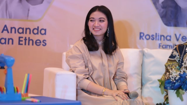 Selvi Ananda di acara Moms Mingle. Foto: Willy Hadinata