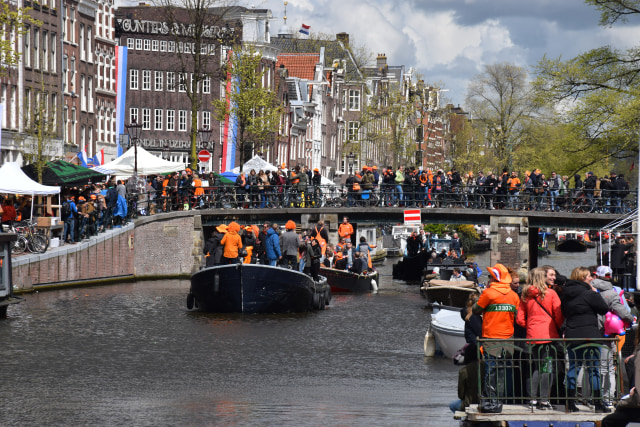 Ilustrasi. (Overtourism di Amsterdam Foto: Shutter Stock)