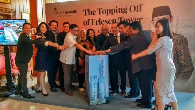 Topping Off Tower Keempat Mega Superblok BJ Habibie di The Habibie & Ainun Library. Foto: Elsa Olivia Karina L Toruan/kumparan