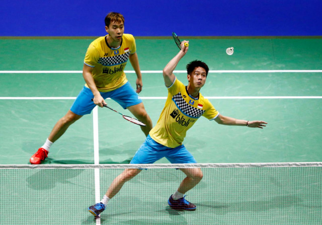 Ganda putra Indonesia, Kevin Sanjaya Sukamuljo dan Marcus Fernaldi Gideon. Foto: REUTERS/Arnd Wiegmann
