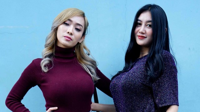 Penyanyi Dangdut Duo Serigala saat ditemui di kawasan Tendean, Jakarta Selatan, Kamis, (22/8). Foto: Ronny