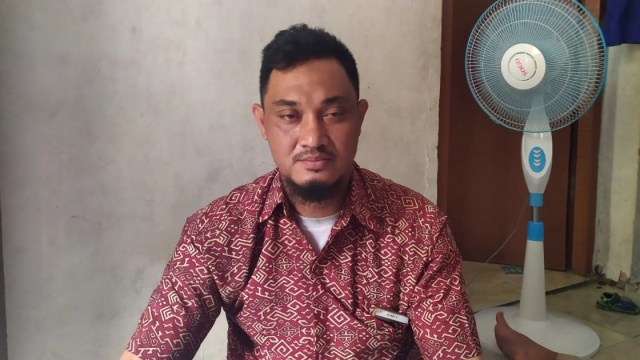 Supriyadi, Paman Husein, korban meninggal karena tenggelam di Sungai Cisadane, Tangerang. Foto: Maulana Ramadhan/kumparan