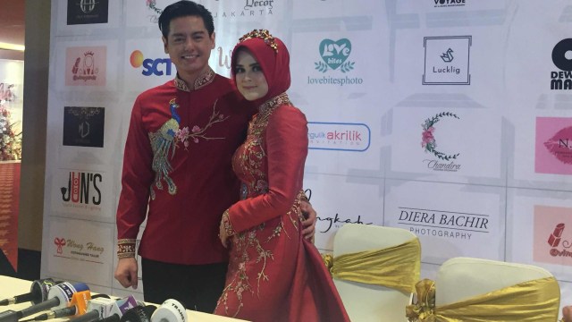 Cut Meyriska dan Roger Danuarta, Saat ditemui di kawasan SCBD, Jakarta Selatan, Minggu (25/8). Foto: Alfadillah/kumparan