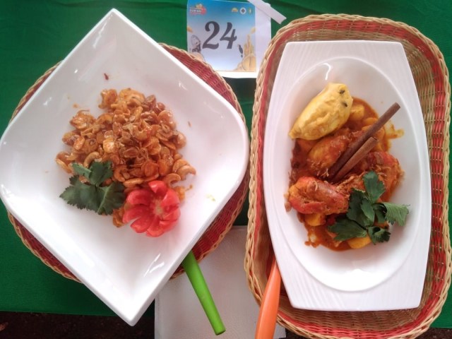 Menu tempoyak (makanan olahan durian) udang pedang yang dibuat salah satu peserta dalam lomba kreasi pangan berbahan durian. Foto: Lidya/Hi!Pontianak