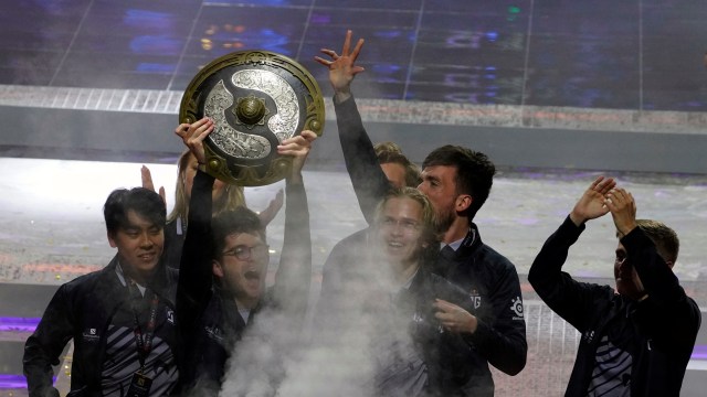 OG raih gelar juara turnamen Dota 2 The International 2019. Foto: Aly Song/Reuters