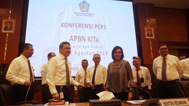 Menteri Keuangan, Sri Mulyani usai memberikan keterangan pers terkait APBN Kinerja dan Fakta (Kita) Agustus 2019 di Kantor Kemenkeu. Foto: Fanny Kusumawardhani/kumparan