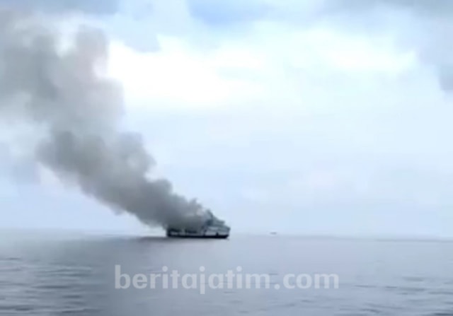 Hari Kelima, Basarnas: Lokasi Pencarian Kapal Terbakar Diperluas