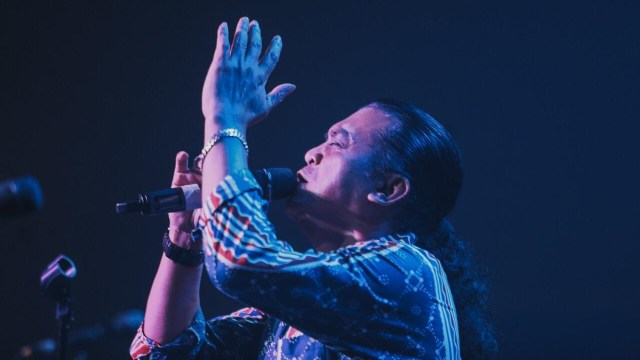 Didi Kempot saat manggung. Foto: Dok. BeliAlbumFisik