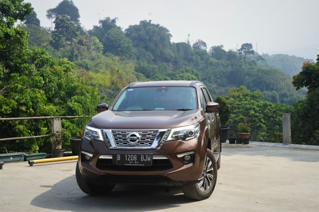 Tampilan depan Nissan Terra 4x2 Foto: Muhammad Ikbal