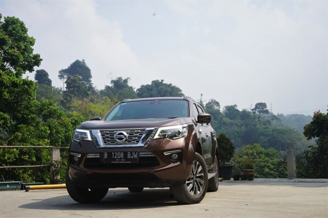 Tampilan depan Nissan Terra 4x2 Foto: Muhammad Ikbal