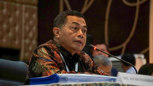 Antam Novambar saat wawancara dan uji publik capim KPK di Kementerian Sekretariat Negara, Jakarta, Selasa, (27/8). Foto: Irfan Adi Saputra/kumparan