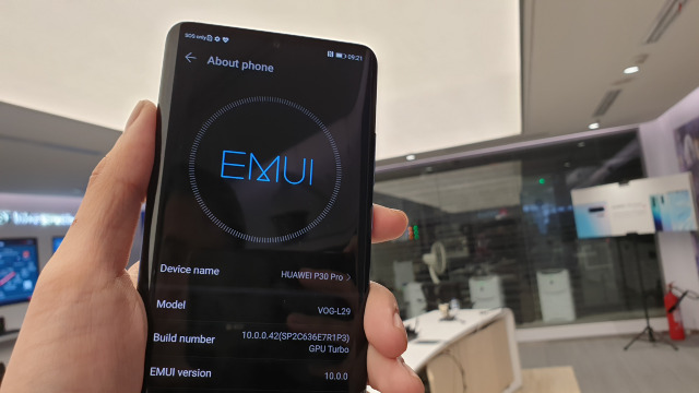 EMUI 10 dari Huawei. Foto: Jofie Yordan/kumparan