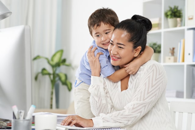 com-Ilustrasi ibu dan anak. Foto: Shutterstock