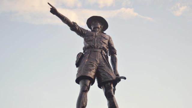 Monumen Nani Wartabone dibangun pada tahun 1987 di masa pemerintahan Wali Kota Gorontalo ke-5. Ahmad Nadjamudin. Monumen ini dibangun untuk menghomati jasa Pahlawan Nasional sekaligus Perintis Kemerdekaan. Kamis, (29/8). Foto : Rahmat Ali/banthayoid