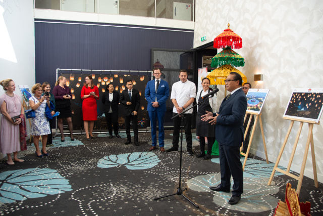 “Ratu” kuliner Indonesia Goyang Lidah Belanda (1)