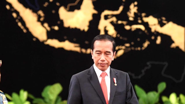 Presiden Joko Widodo memberikan keterangan pers terkait rencana pemindahan Ibu Kota Negara di Istana Negara, Jakarta. Foto: ANTARA FOTO/Akbar Nugroho Gumay