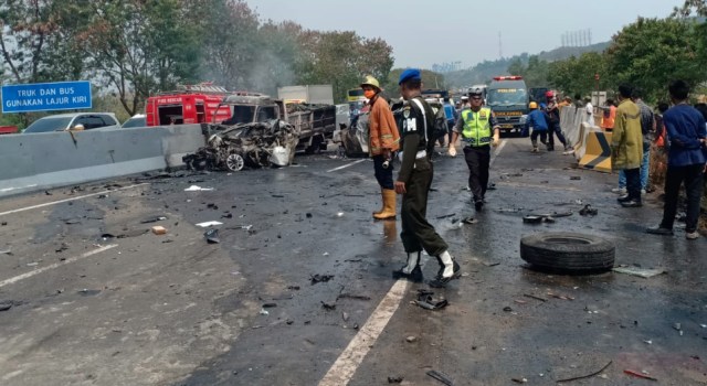 Kecelakaan di KM 91 Tol Cipularang. Foto: Dok. Jasa Marga