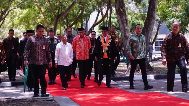 Jusuf Kalla saat menghadiri Milad Universitas Syiah Kuala (Unsyiah) ke-58 di Gedung AAC Dayan Dawood, Darussalam, Banda Aceh, Senin (2/9). Foto: Zuhri Noviandi/kumparan