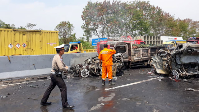 Kecelakaan di tol Cipularang. Foto: Dok. Polda Jabar