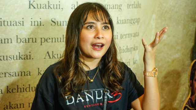 Artis Prilly Latuconsina. Foto: Dok. Ronny