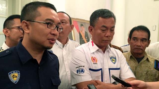 Ketua IMI Pusat Sadikin Aksa dan Pembina IMI Pusat Prasetio Edi Marsudi di Balai Kota, Jakarta Pusat, Selasa (3/9). Foto: Fachrul Irwinsyah/kumparan