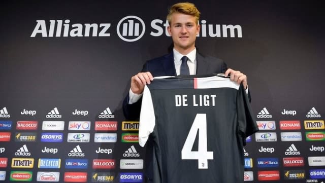 Matthijs de Ligt menjalani sesi perkenalan dengan Juventus. Foto: Dok. Juventus