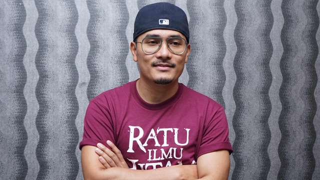 Artis Tanta Ginting saat hadir di peluncuran poster film Ratu Ilmu Hitam di kawasan Cikini, Jakarta, Selasa, (3/9). Foto: Ronny
