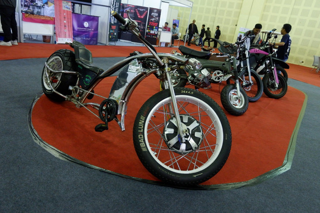 Sepeda motor listrik kustom Foto: Aditya Pratama Niagara/kumparan