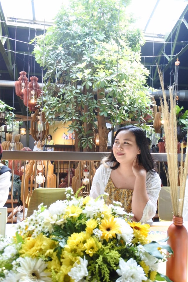 eh jadi mau tanya, kamu tim di transfer suami atau pegang ATM suami nih Moms? 