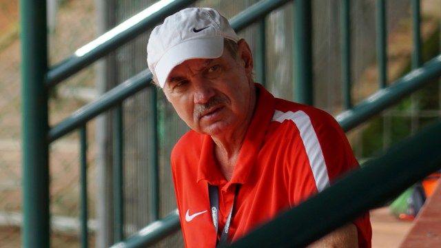 Pelatih Timnas Indonesia, Alfred Riedl. Foto: Aditia Noviansyah/kumparan