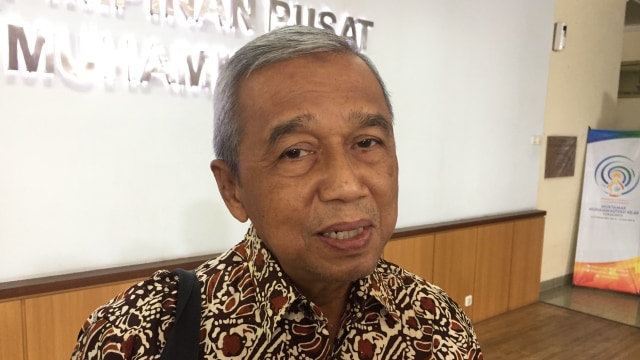 Mantan Ketua KPK, Busyro Muqoddas. Foto: Arfiansyah Panji Purnandaru/kumparan