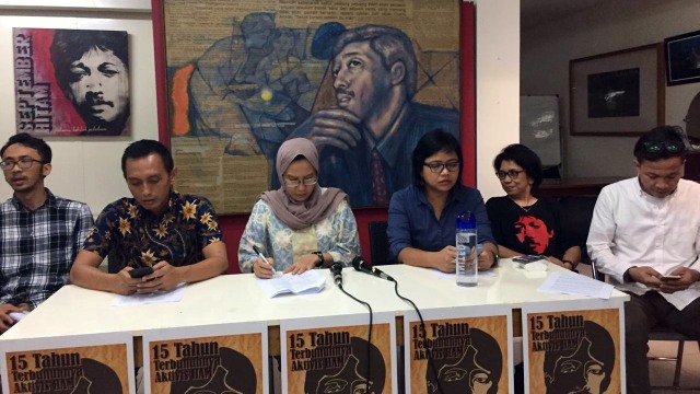 Peringatan 15 tahun terbunuhnya Munir di kantor KontraS. Foto: Abyan Faisal Putratama/kumparan