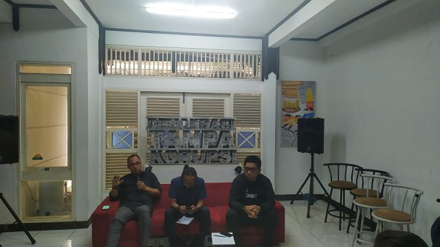 Diskusi revisi UU KPK di Sekretariat ICW, Kalibata, Jakarta Selatan, Minggu (8/9). Foto: Maulana?kumparan